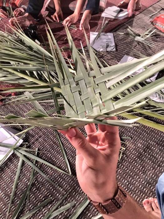 uvf17_fieldtrip_palmleaf_weaving_1.jpg uvf17_fieldtrip_palmleaf_weaving_1.jpg