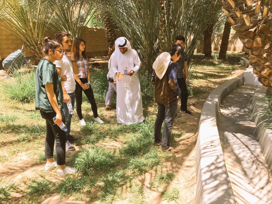 uvf17_fieldtrip_oasis.jpg uvf17_fieldtrip_oasis.jpg